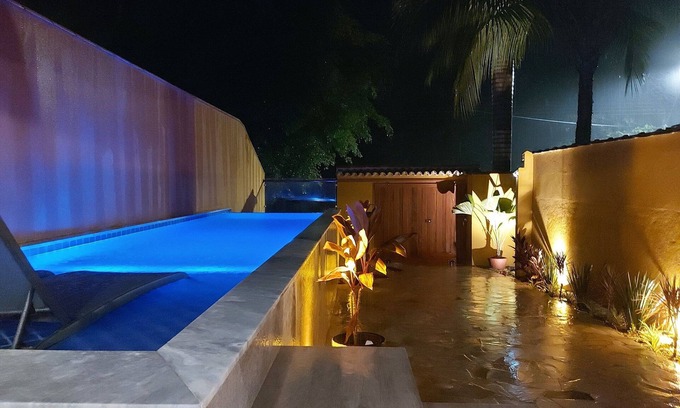 Mambucaba House | Yara house, 4 en-suites, Pool, BBQ, front beach, 14people, 1.3km from old center