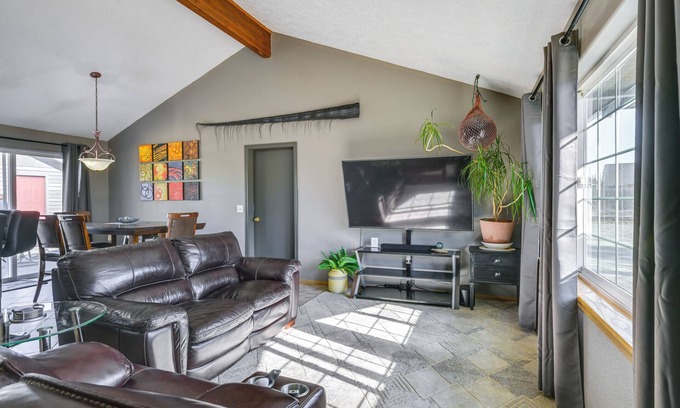 Kenai House | Yard Space w/Fire Pit: Kenai Getaway!