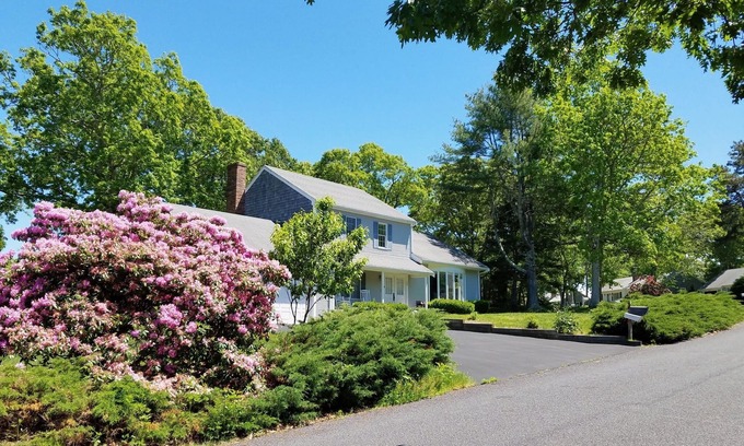 Yarmouth Port House | Yarmouth Port - Family Friendly Home 🏡