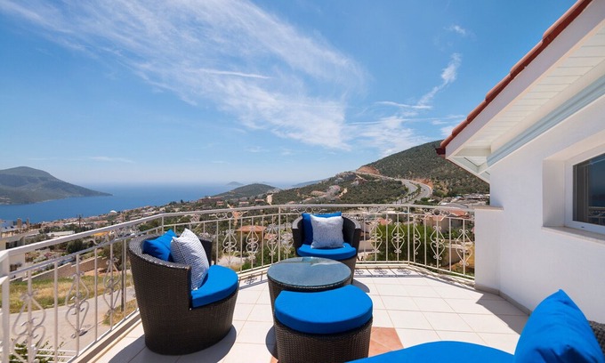 Kas Villa | Yaz Evi (Summer House) Fabulous Villa with Private pool Stunning views freewifi