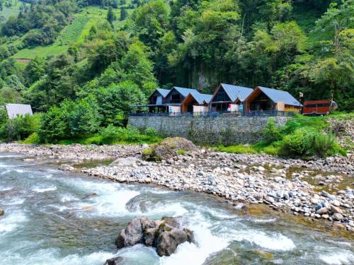 Cayirduzu Ski Chalet | Yeşil Doğa Suit Bungalov