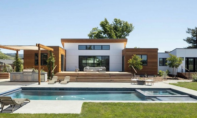Kenwood Villa | Year-Round Heated Pool | Hot Tub | Fire Pit | Huge Lawn | Vineyard Views