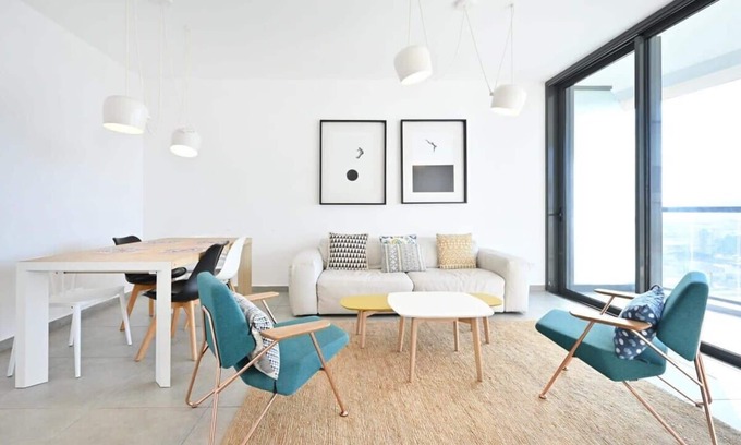 Jaffa Apartment | Yellow blue by HolyGuest