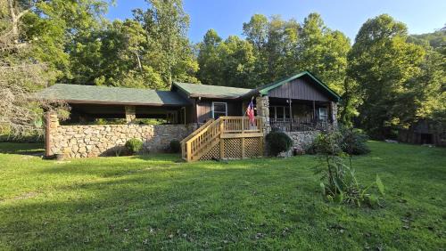 Robbinsville House | Yellow Creek Cabin
