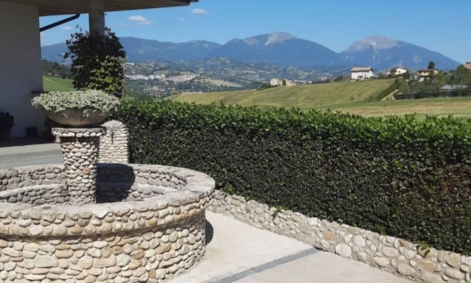 San Nicolo a Tordino Apartment | YELLOW HOUSE: apartment located between the sea, mountains and fantastic borghi☀️