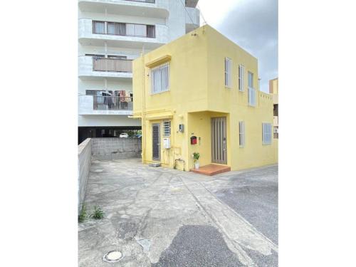 Hiyagon House | Yellow House - Vacation STAY 24896v