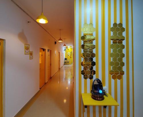 Gomti Nagar House | Yellow Inn Guest House