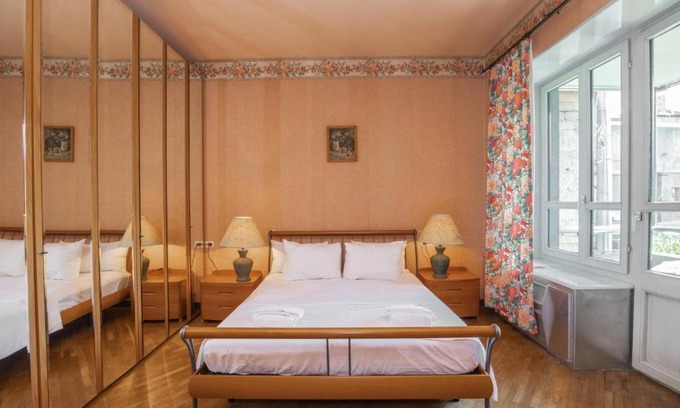 Kentron Apartment | YEREVAN CITY CENTER, NEAR OPERA HOUSE
