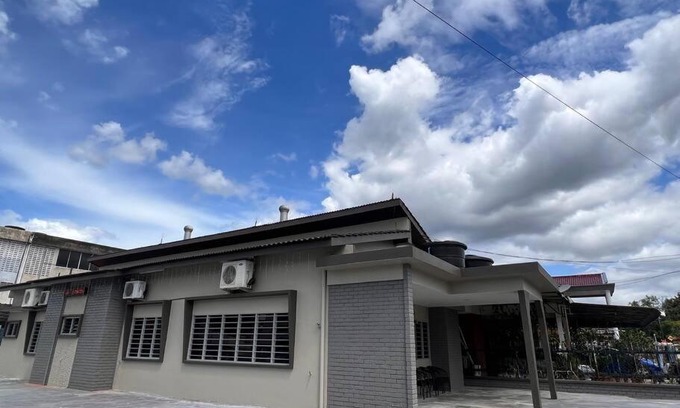 Port Dickson House | You&Me Corner Lot Homestay 17PAX