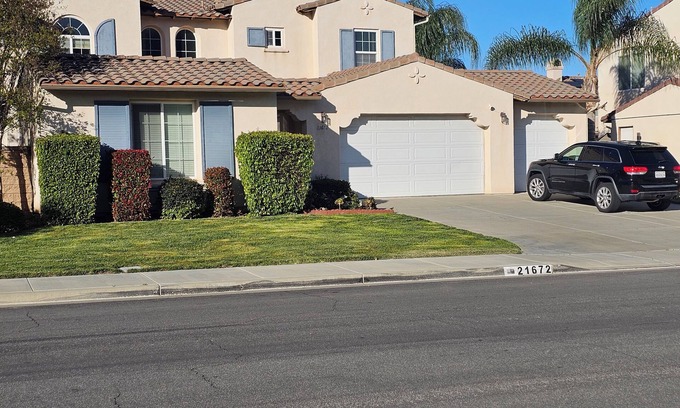 Wildomar House | You want peace and QuietnOne room upstairs queen n Tv, Kitchenette in loft &sofa