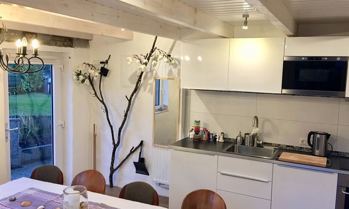 Heikendorf House | Your cottage by the Sea, 150 meters from the Water