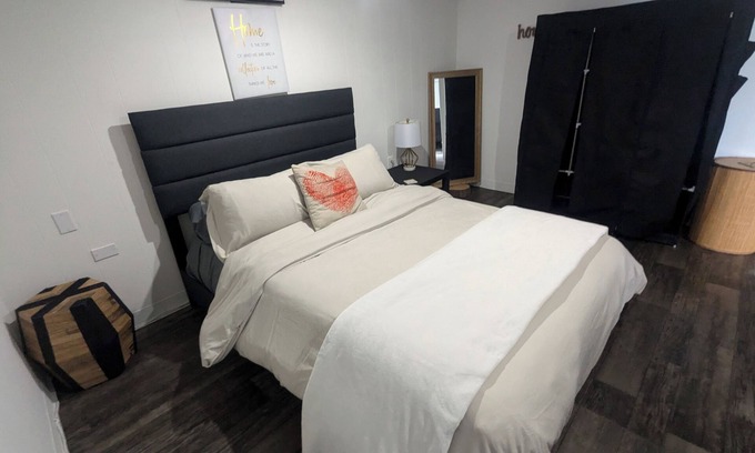Vauxhall House | Your Cozy South Orange, NJ Home away from Home!