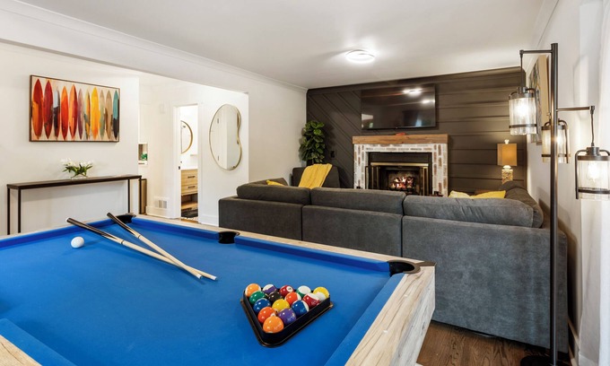 Roswell House | Your Dream Getaway is Only Minutes Away From Historic Roswell!