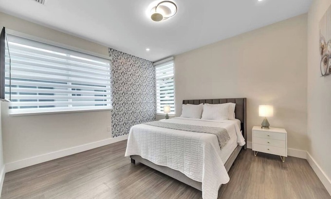 Coral Ridge House | *Your Dream Modern Home in Coral Ridge*