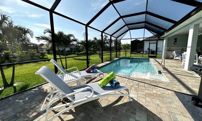 Pine Valley House | * Your dreamy Florida retreat where sunshine, serenity, and style come together! *