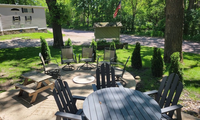 Arnolds Park House | Your Family Vacation Starts Here, Less than a Mile from Arnold's Park!