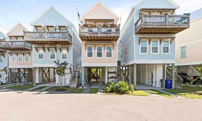 Surf City House | Your family will be close to everything when you stay at this centrally-located beach oasis
