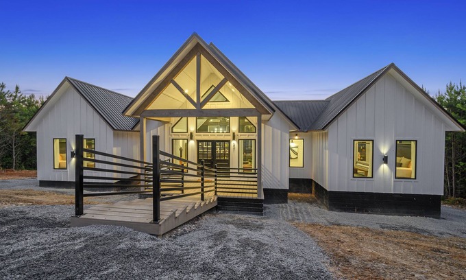 Broken Bow House | Your favorite family memories await!