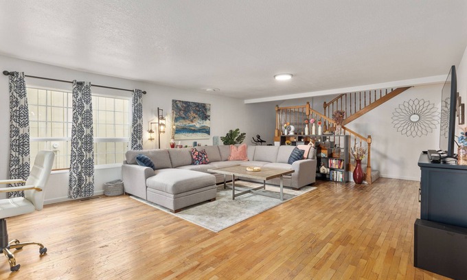 Mount Vernon House | Your home away from home with room for the whole family, with AC units in summer