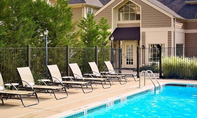 Monmouth Junction Hotel | Your Home Away From Home! Pet-Friendly, Outdoor Pool, Short Drive to Quarry Park