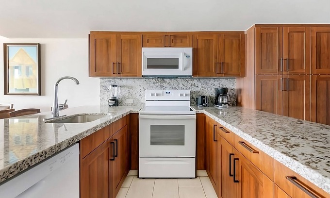 Simpson Bay Hotel | Your Home Away From Home! Full Kitchen, Free Parking, Beach Access, Outdoor Pool