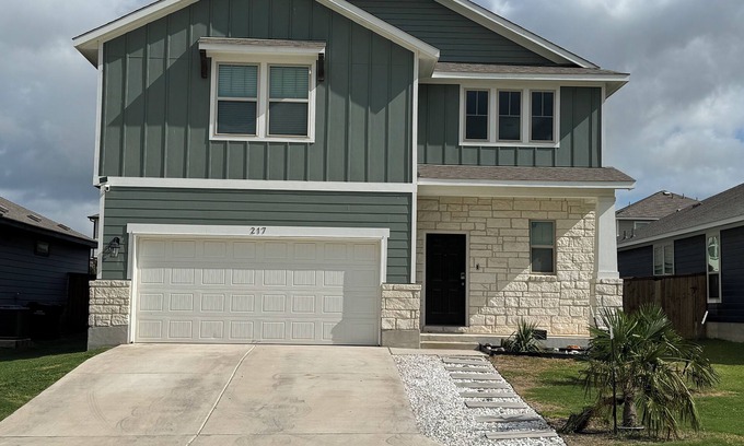 Williamson County House | Your home away from home - Jarrell