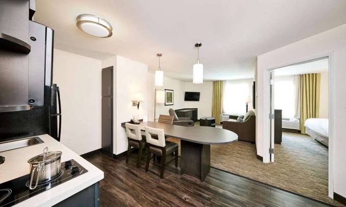 South Hills Resort | Your Home Away from Home in Pittsburgh! Fully-equipped Kitchen, Pets Allowed!