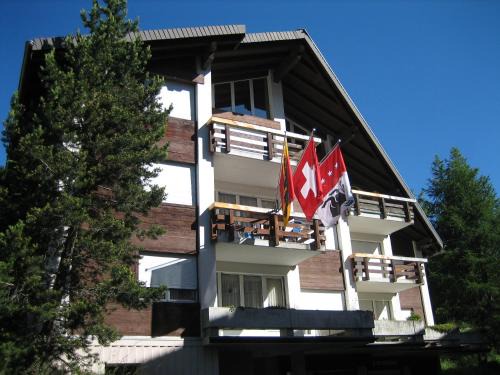 Murren Apartment | Your home in Mürren near the ski slopes and hiking trails