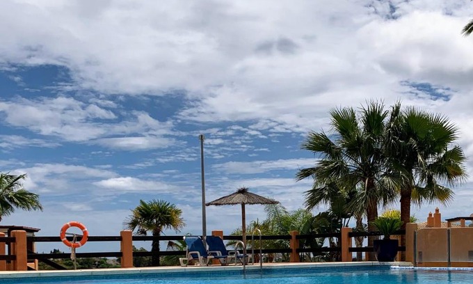 New Golden Mile Apartment | Your Oasis of Luxury and Leisure at Gazules Del Sol in Marbella area - Benahavis
