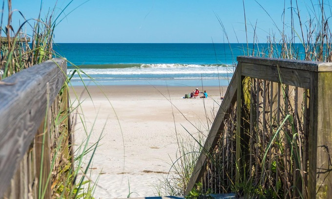 Topsail Beach House | Your Oceanfront Oasis