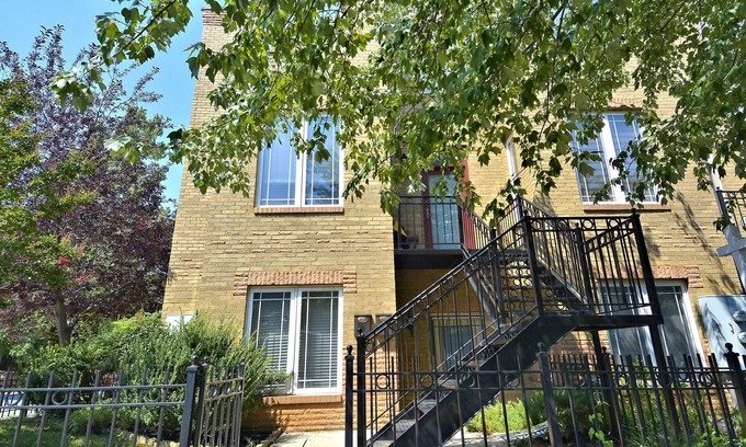 Capitol Hill Apartment | Your own private apartment in the heart of DC