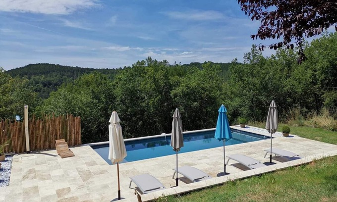 Prayssac House | Your peaceful countryside vacation in nature .