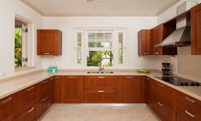 Mullins House | Your Perfect Caribbean Home in Classic Colonial Style