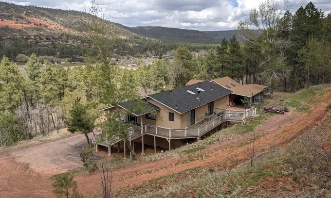 Strawberry House | Your Perfect Holiday Haven in Strawberry, AZ - Games Galore, Hammocks & Hot Tub!