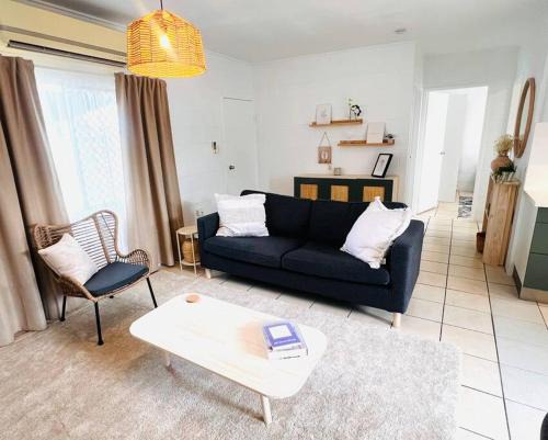 Miles End Apartment | 'Your Place on Davidson'