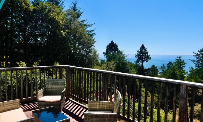 Shelter Cove House | Your Private Sanctuary in Shelter Cove