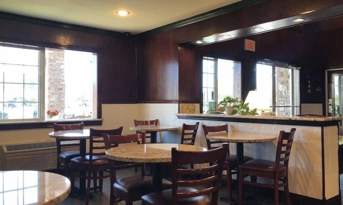 Kelso House | Your Relaxing Getaway Awaits in GuestHouse Kelso Longview! 2 Affordable Units