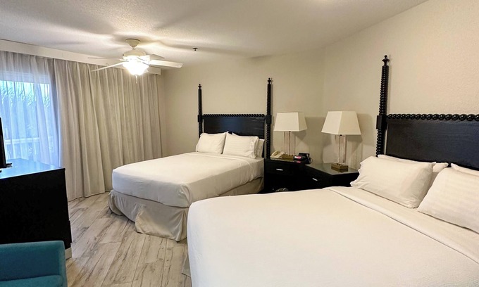 Crystal Harbour Resort | Your Relaxing Getaway Awaits! 3 Convenient Rooms, Island View, Onsite Pool