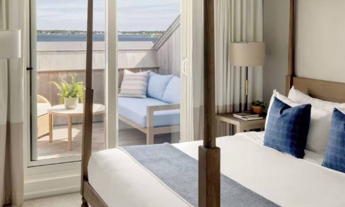Goat Island Hotel | Your Seaside Retreat! Onsite Pool, Fitness Center, Near Downtown Shopping!