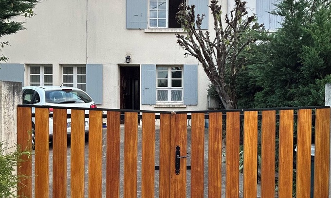 Jonzac House | Your Sunny Retreat in Jonzac