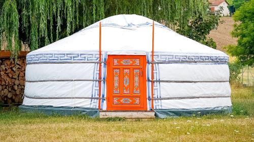 Marcoux Other | Yourte traditionnelle mongole