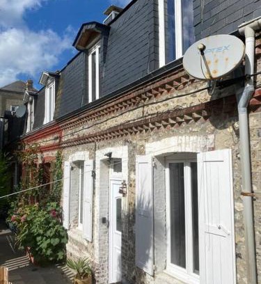 Yport House | Yport, maison de pêcheur avec jolie terrasse.