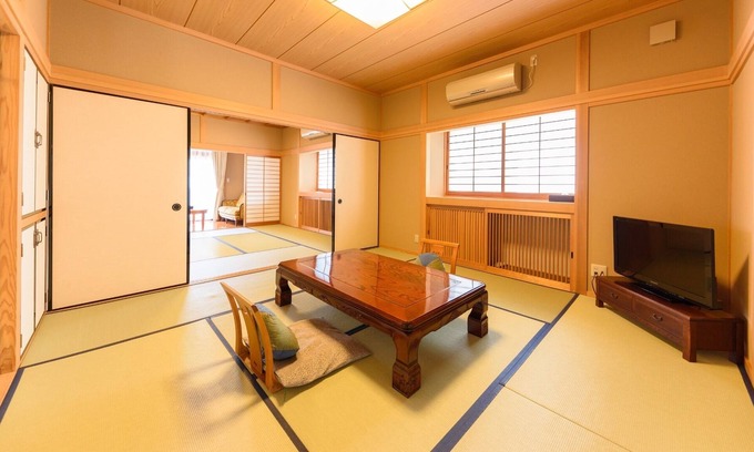 Yufuin Onsen House | Yuji Vacation Onestory Japanesestyle room with / Yufu Ōita