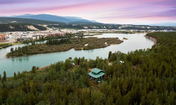 Whitehorse Other | Yukon River Farm: Getaway