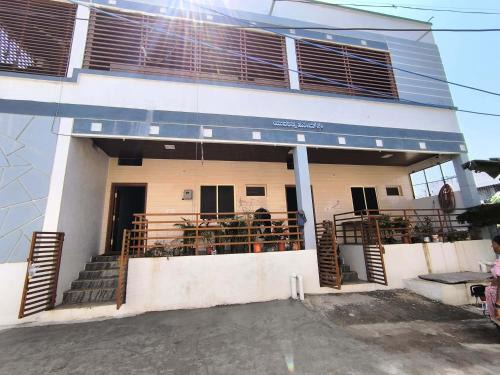 Kamalapur House | Yuvarathna Hampi Stay