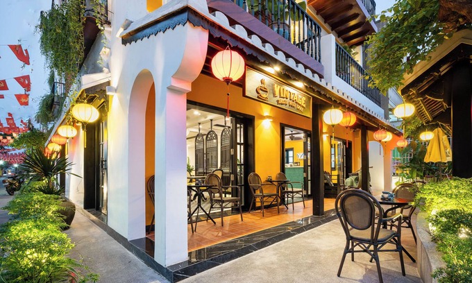 Cam Pho Hotel | Yzistel