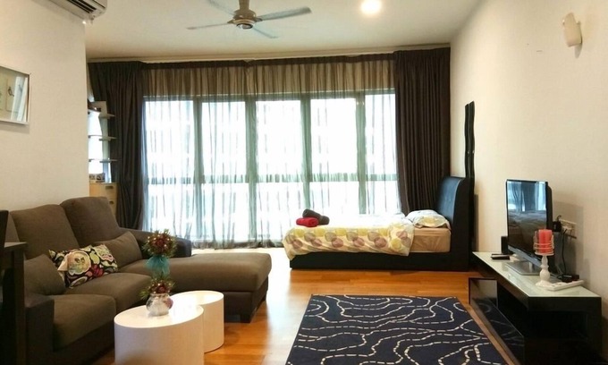 Chow Kit Apartment | Z1 Infinity Pool Big Studio@Near KLCC
