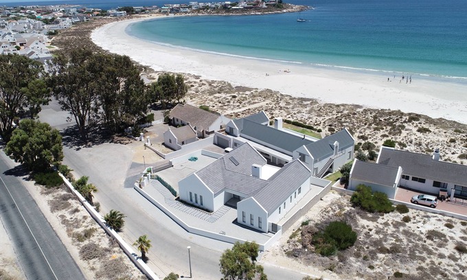 Stompneusbaai House | Strictly Halaal Holiday Accommodation on West Coast on gorgeous Golden Mile
