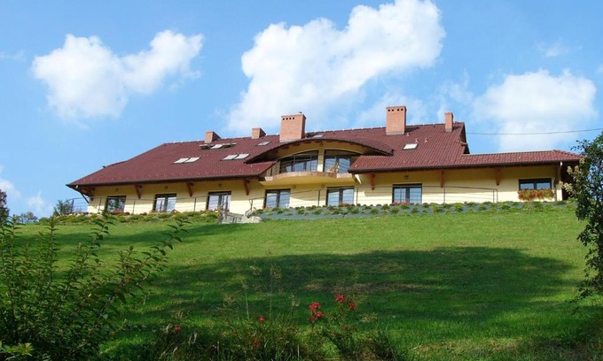 Mszana Dolna House | ZAGÓRZANKA Pensjonat Rehabilitacyjno-Rekreacyjny SiS Dziadkowiec - Spółka Jawna
