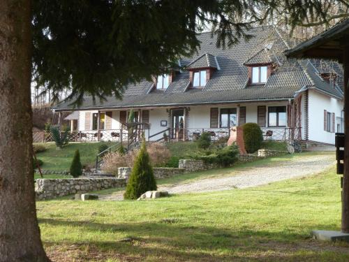 Myslakowice Hotel | Zajazd Pod Skarpą